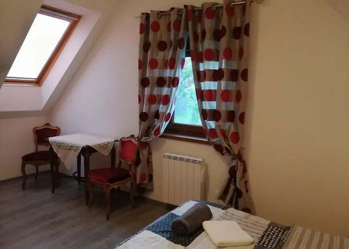 Case de vacanță Kuria Nyaralo *