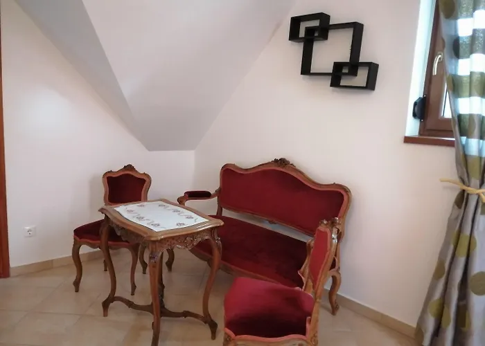 Kuria Nyaralo Case de vacanță *